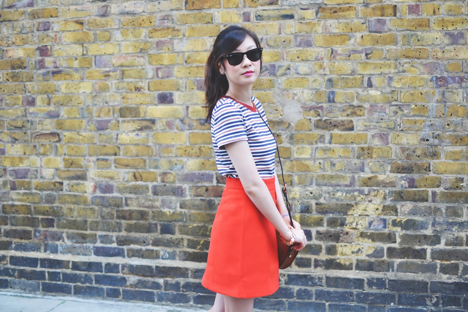 how to style an orange skirt, how to wear an a-line skirt